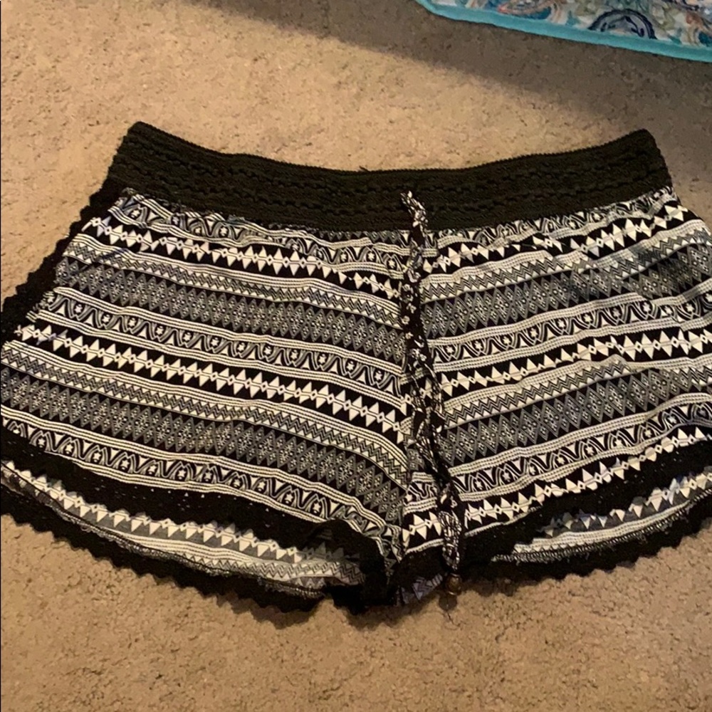 Black Trible print shorts
